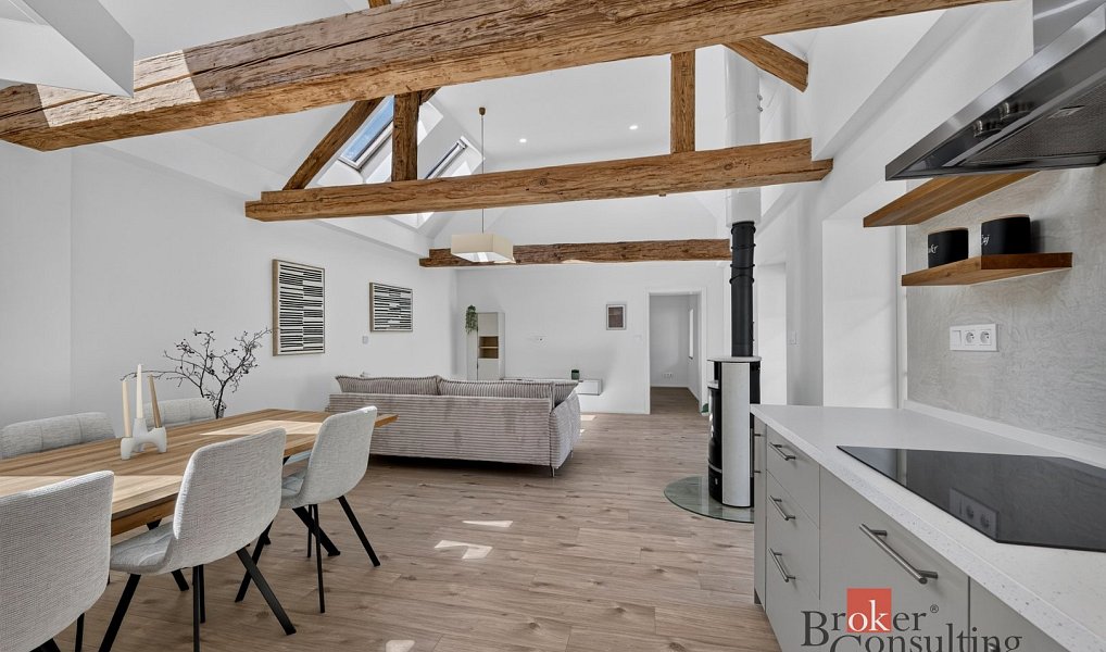 Prodej domu 99 m² s pozemkem 1 376 m², Horní Lukavice – náhled fotky 9