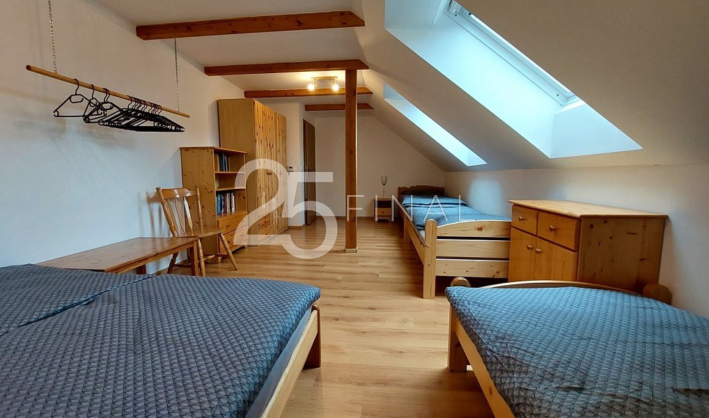 Pronájem domu 200 m² s pozemkem 1 093 m², Osek – náhled fotky 21