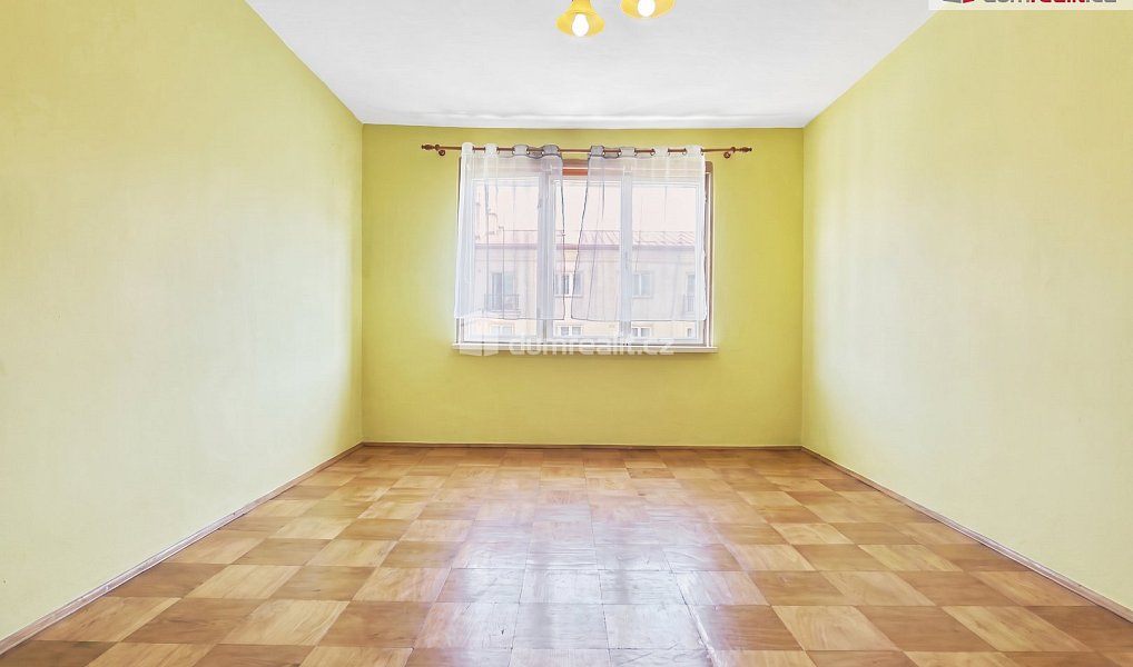 Prodej bytu 2+1 71 m², Ostrov – náhled fotky 2