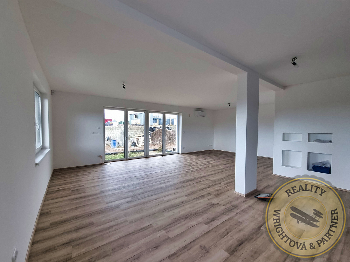 Prodej domu 206 m² s pozemkem 880 m² — photo 4