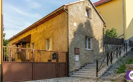 Prodej domu 170 m² s pozemkem 347 m², V Průhonu, Holubice, okres Praha-západ