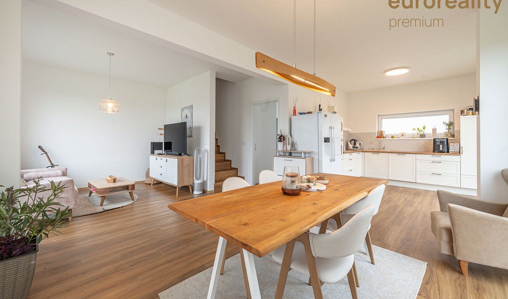 Prodej domu 100 m² s pozemkem 368 m², Chodová Planá – náhled fotky 3