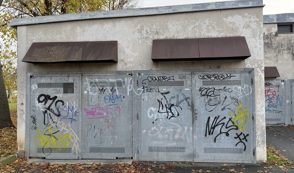 Prodej zabezpečené garáže v Brně Komárově (1. patro parkovacího domu), Brno – náhled fotky 6