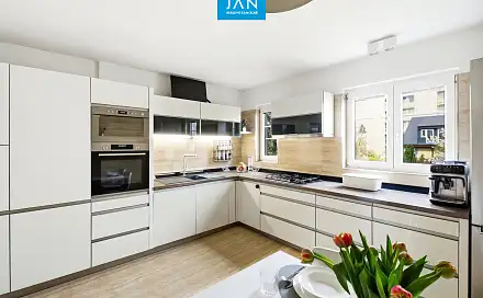 Prodej bytu 3+1 104 m², Pod lipami, Praha 3 - Žižkov