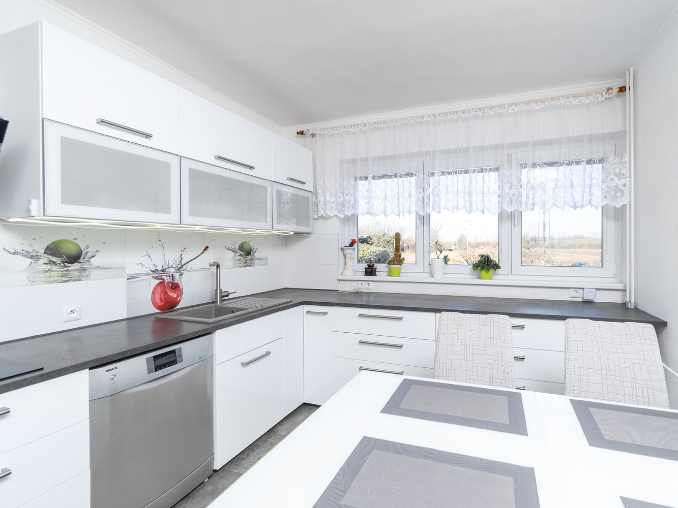 Prodej domu 150 m² s pozemkem 303 m² — photo 3