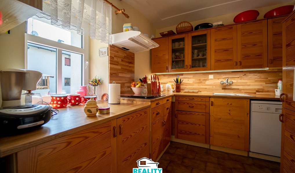 Prodej domu 386 m² s pozemkem 2 232 m², Kanina – náhled fotky 8