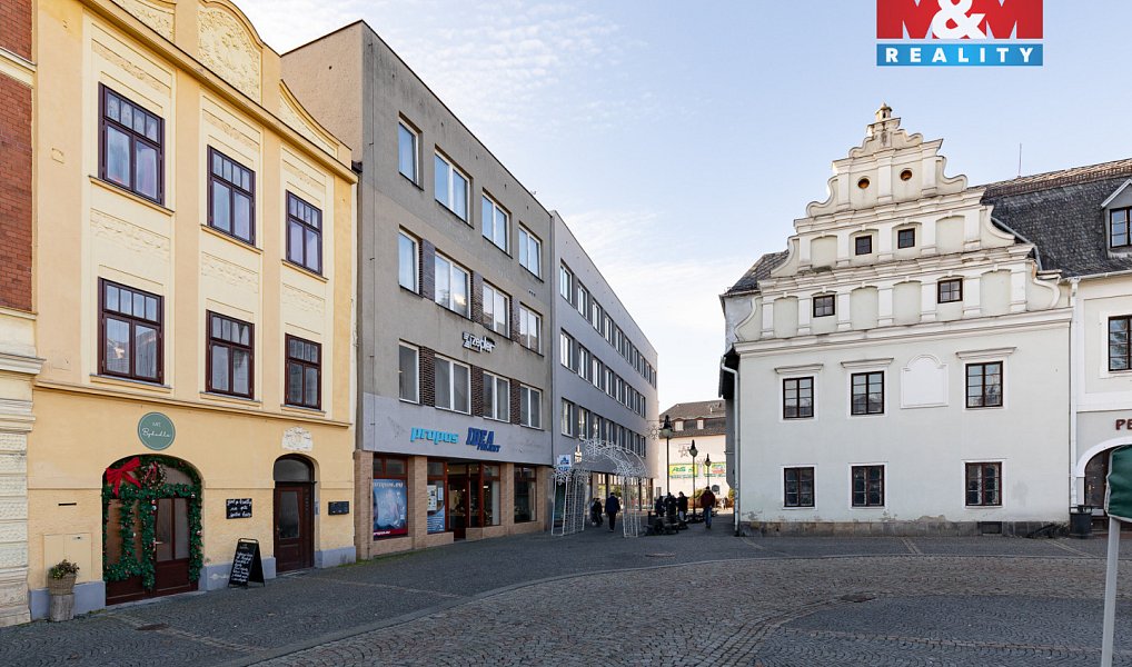Prodej kanceláře 720 m², Bruntál – náhled fotky 2