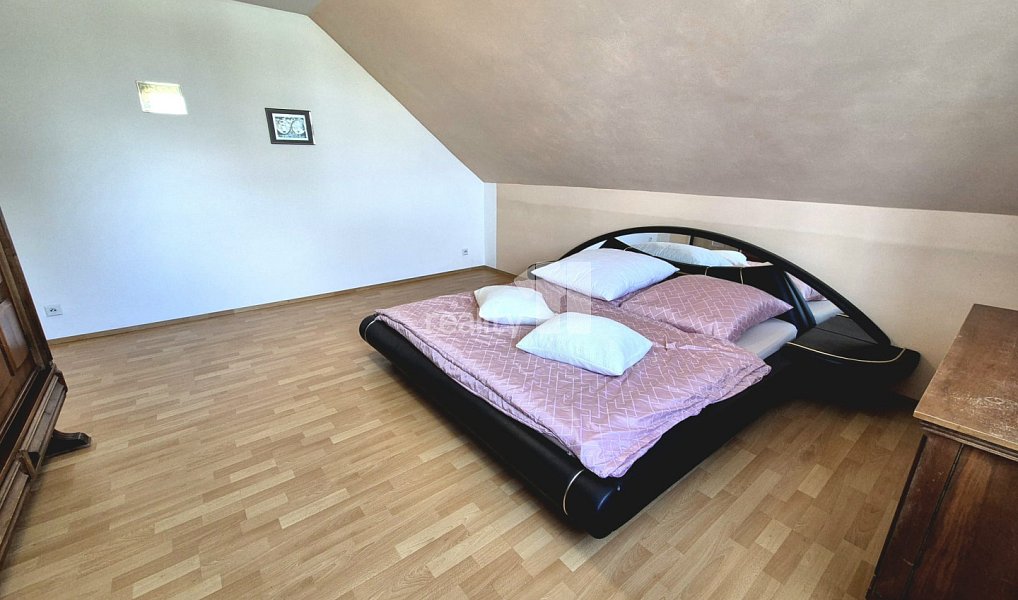 Prodej domu 189 m² s pozemkem 775 m², Aš – náhled fotky 27