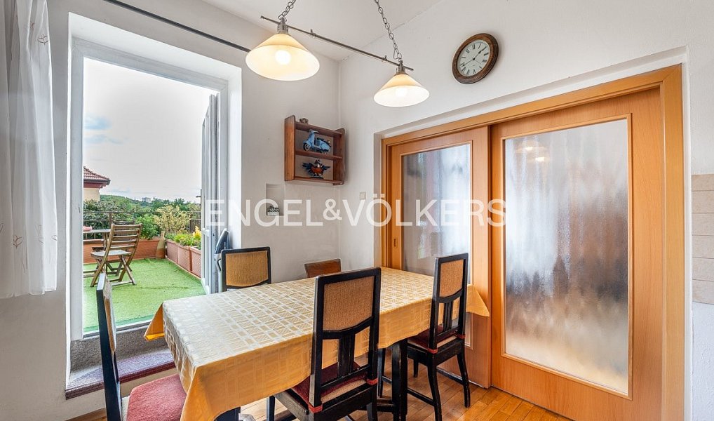 Prodej domu 255 m² s pozemkem 740 m², Praha – náhled fotky 6