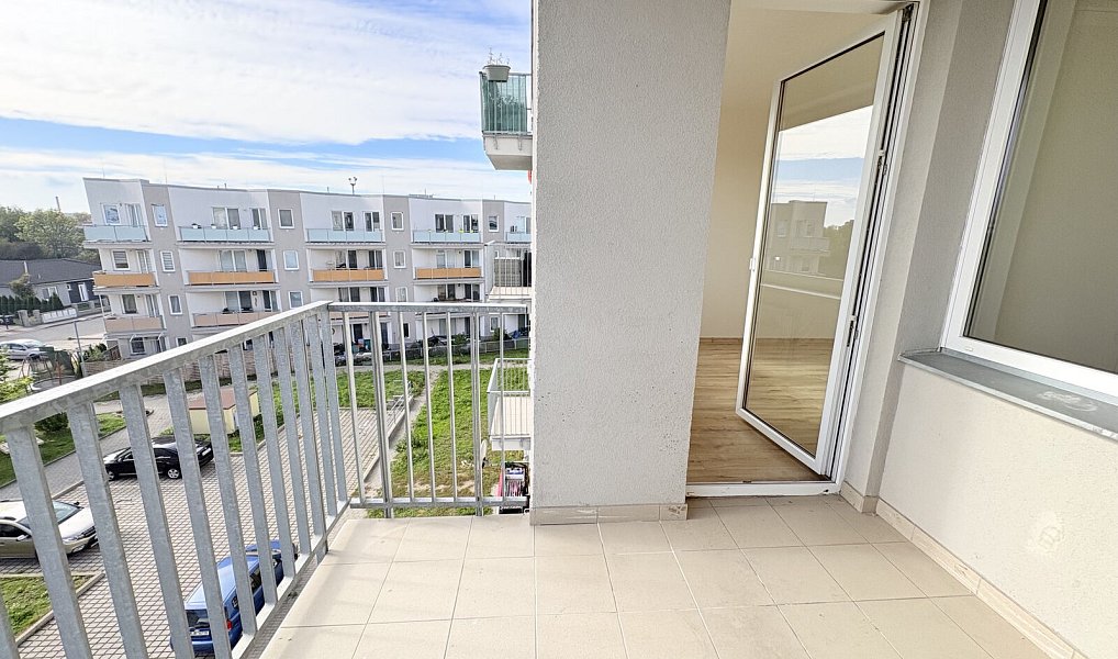 Pronájem bytu 4+kk 84 m², Velký Osek – náhled fotky 10