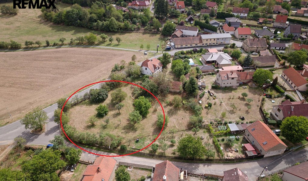 Prodej stavebního pozemku 1 050 m², Nečín – náhled fotky 3