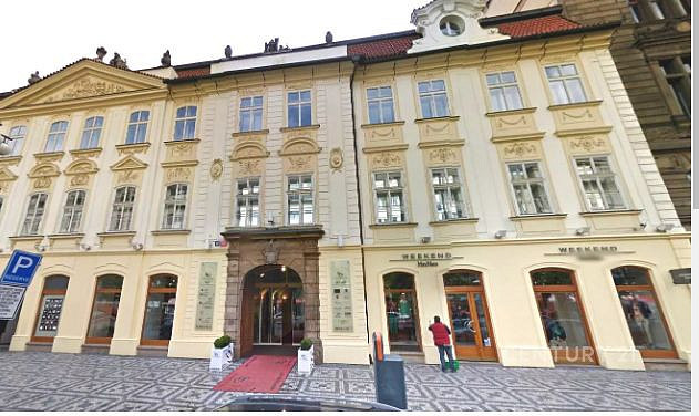 Pronájem kanceláře 216 m²