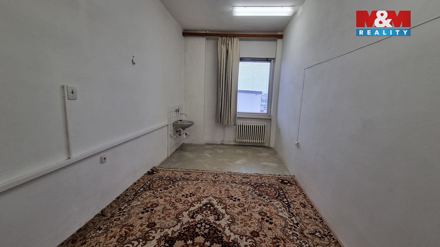 Pronájem kanceláře 85 m² – pohled 3