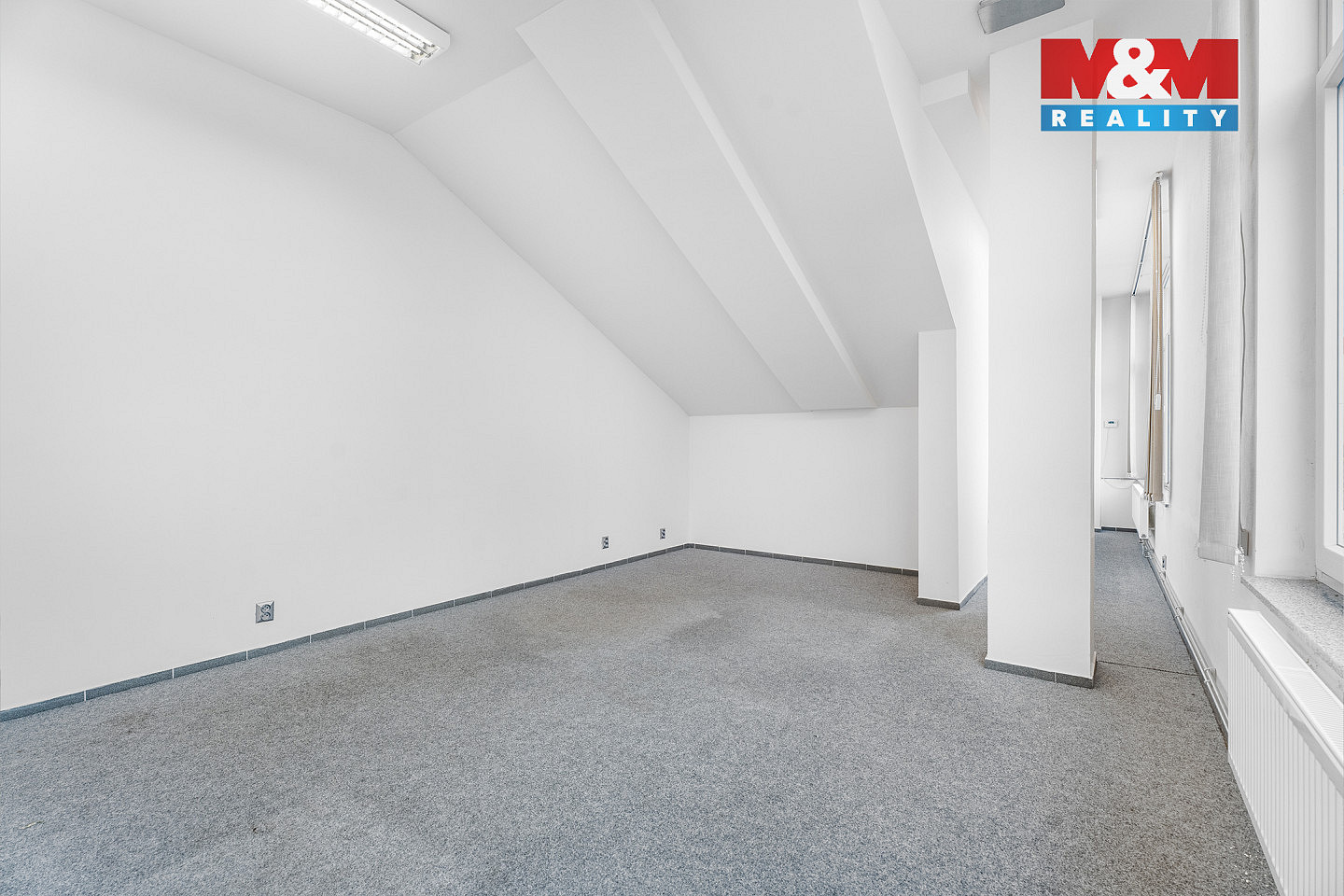 Pronájem kanceláře 33 m² — photo 4