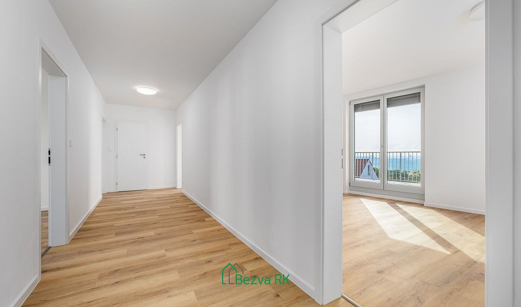Prodej bytu 4+kk 98 m², Praha – náhled fotky 3