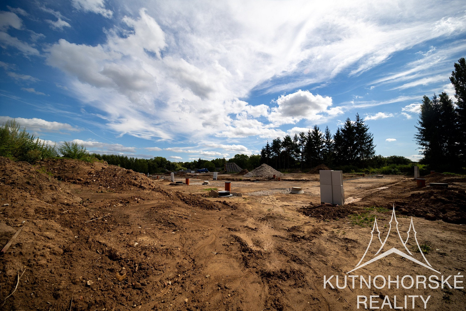 Prodej stavebního pozemku 869 m² – fotografie 4