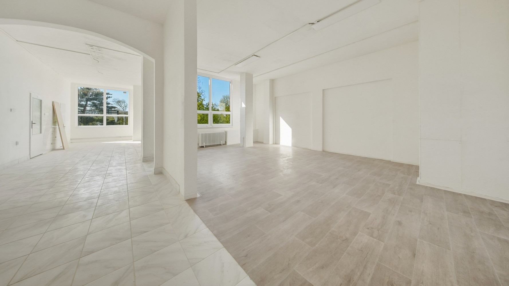 Pronájem obchodních prostor 100 m²