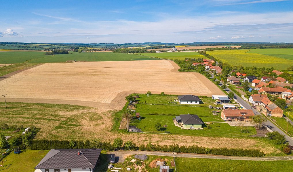 Prodej stavebního pozemku 2 295 m², Oleška – náhled fotky 5