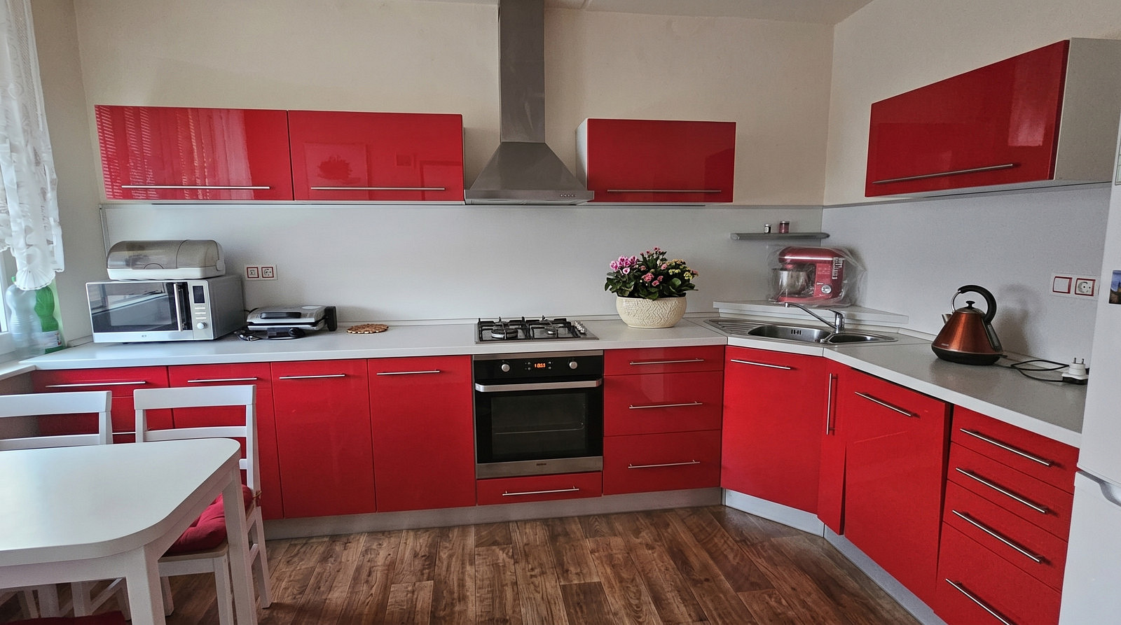 Pronájem bytu 3+1 70 m² – fotografie 2