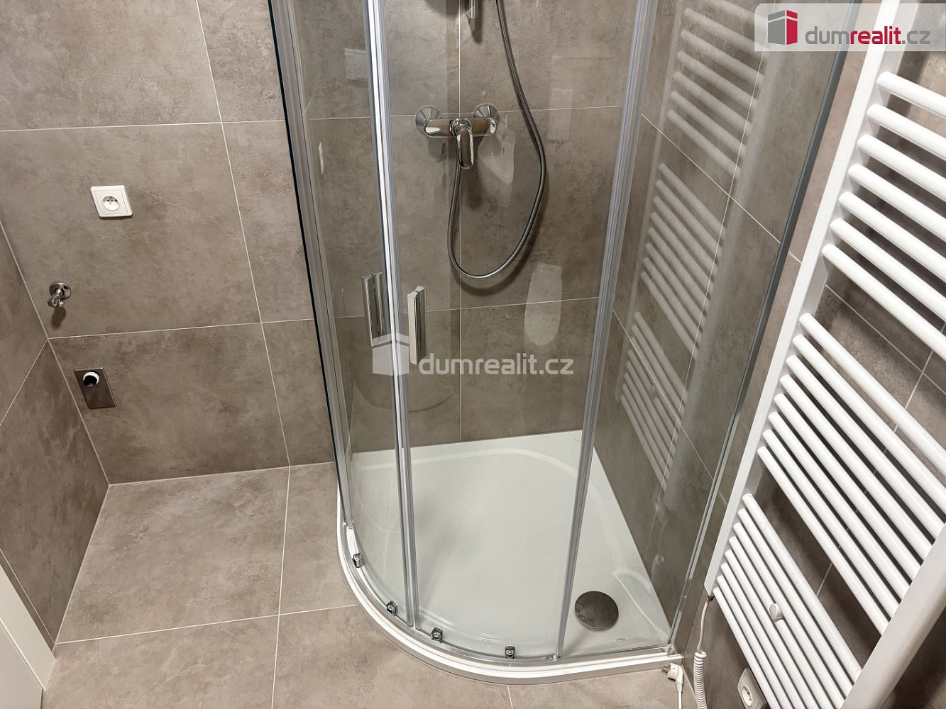 Pronájem bytu 1+kk 49 m² — photo 2
