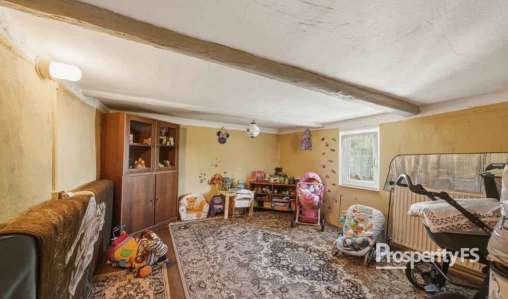 Prodej domu 318 m² s pozemkem 1 081 m², Liběšice – náhled fotky 32