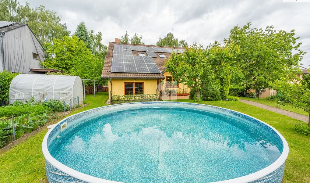 Prodej domu 200 m² s pozemkem 1 008 m², Kamenice – náhled fotky 54