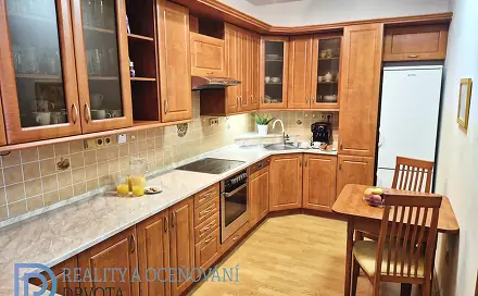 Prodej bytu 3+kk 86 m², Raichlova, Slaný, okres Kladno