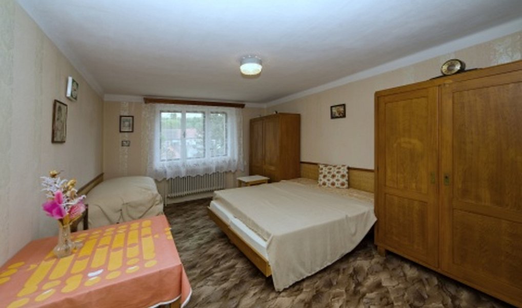 Prodej domu 255 m² s pozemkem 3 631 m², Divišov – náhled fotky 17