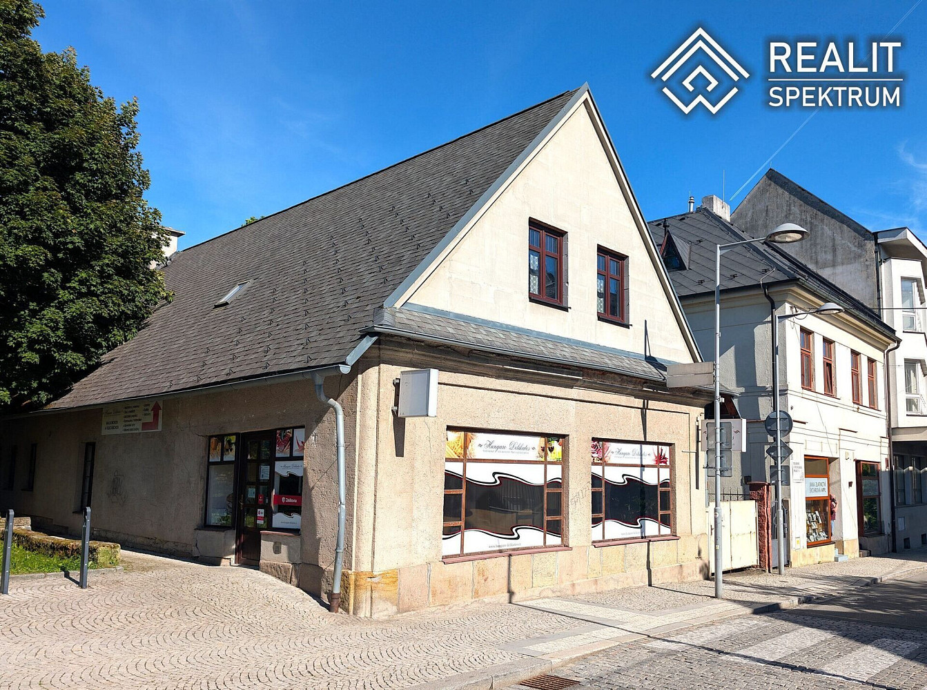 Prodej obchodních prostor 430 m²