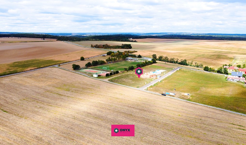 Prodej stavebního pozemku 1 002 m², Jamolice – náhled fotky 18