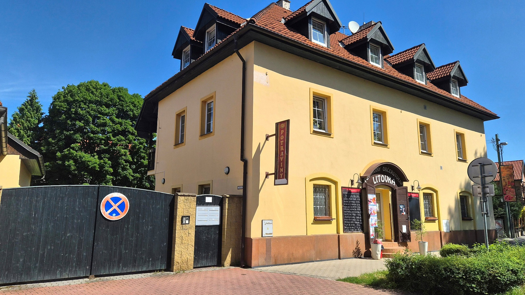 Prodej nájemního domu, činžáku 322 m² – fotografie 3