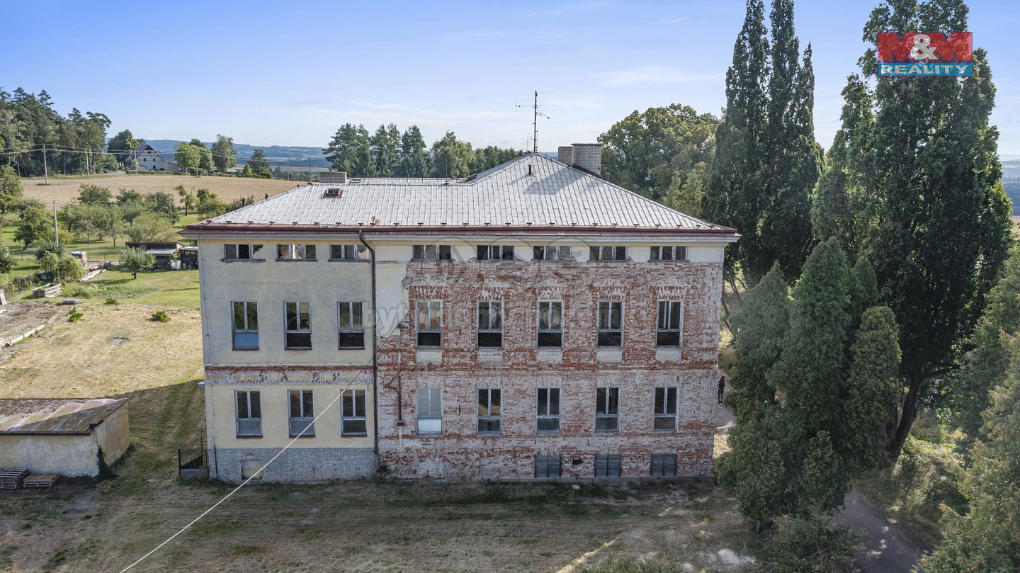 Prodej nájemního domu, činžáku 1 476 m² – další