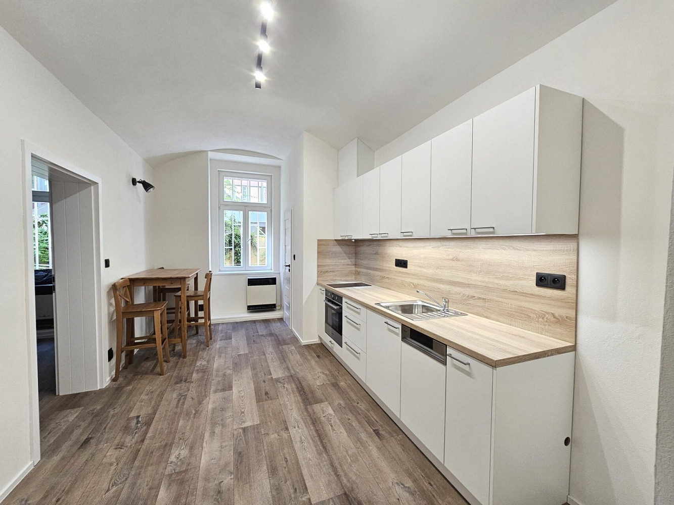 Pronájem bytu 1+1 35 m²