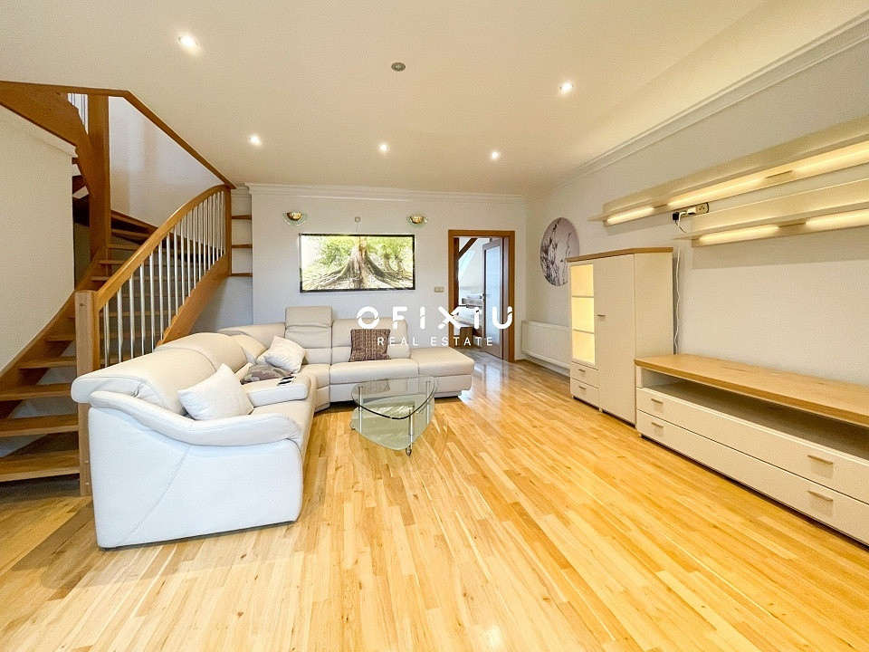 Appartement 5 pièces, 300 m²