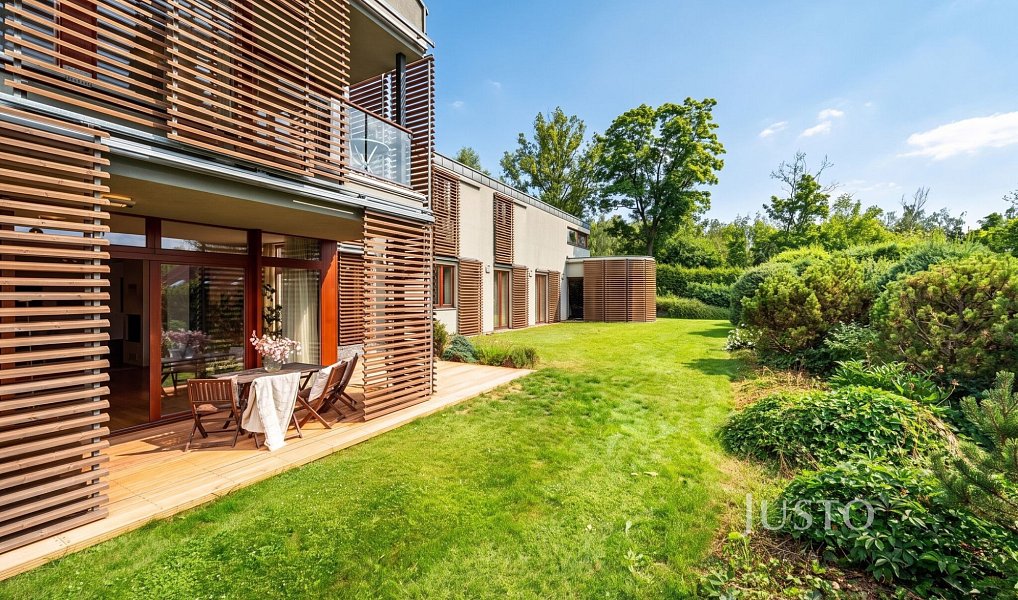 Prodej domu 456 m² s pozemkem 1 300 m², Jablonec nad Nisou – náhled fotky 23