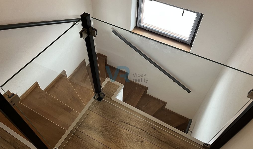 Prodej domu 150 m² s pozemkem 779 m², Planá – náhled fotky 35