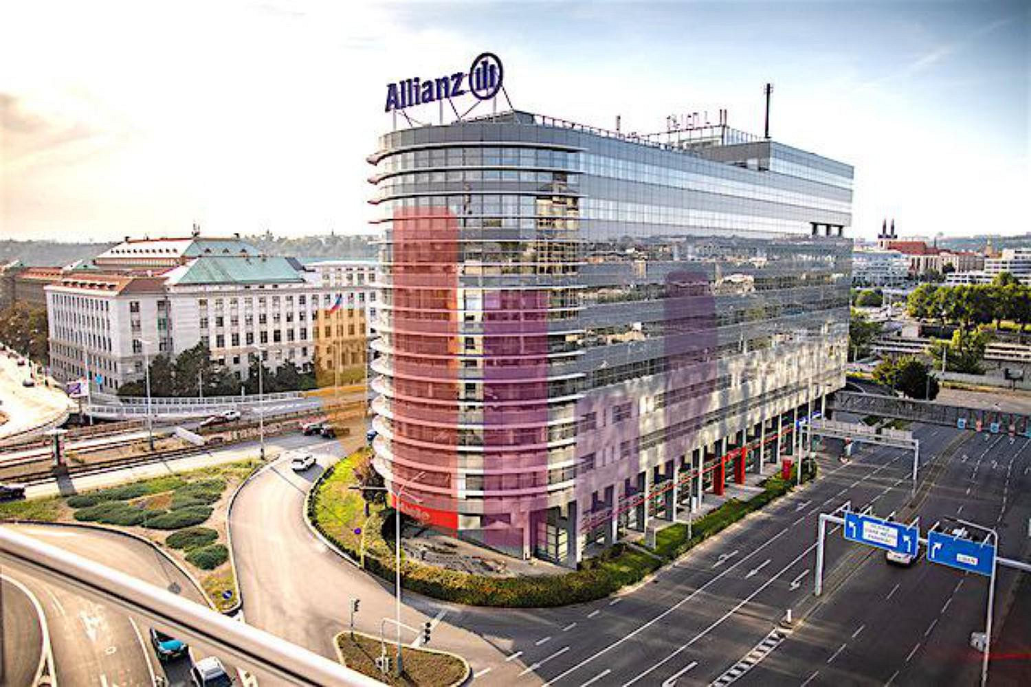 Pronájem kanceláře 1 080 m², Praha