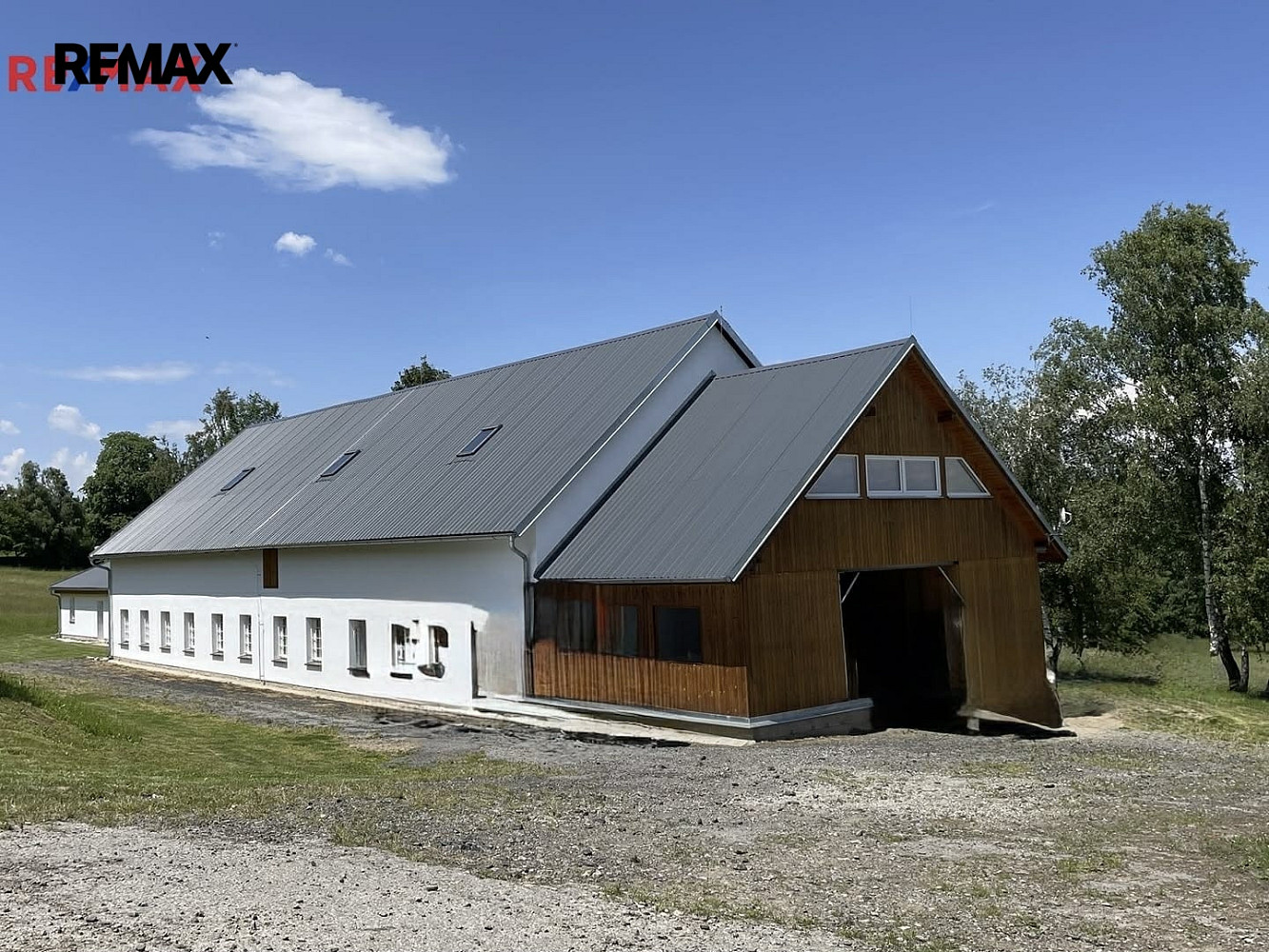 Pronájem skladovacích prostor 182 m²