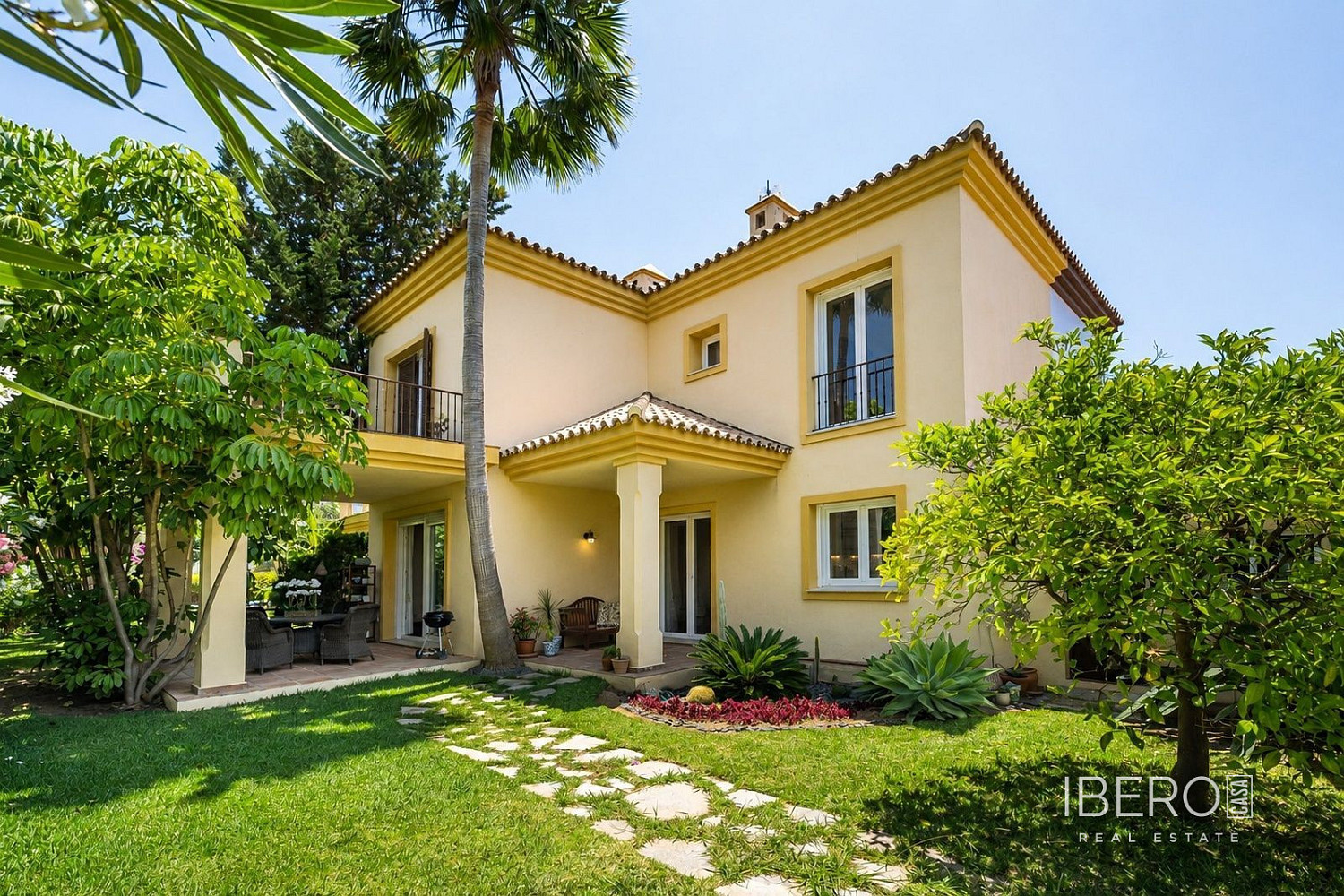 Prodej domu 288 m² s pozemkem 625 m²