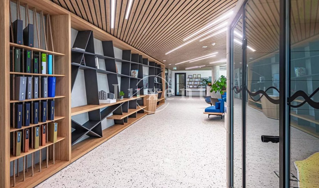 Pronájem kanceláře 490 m², Praha – náhled fotky 3