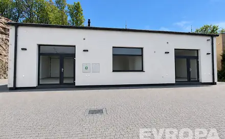 Pronájem výrobních prostor 200 m², Nová Paka, okres Jičín