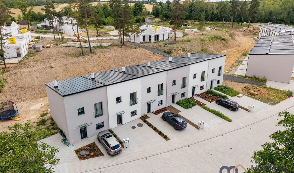 Prodej domu 92 m² s pozemkem 186 m², Újezdeček – náhled fotky 33