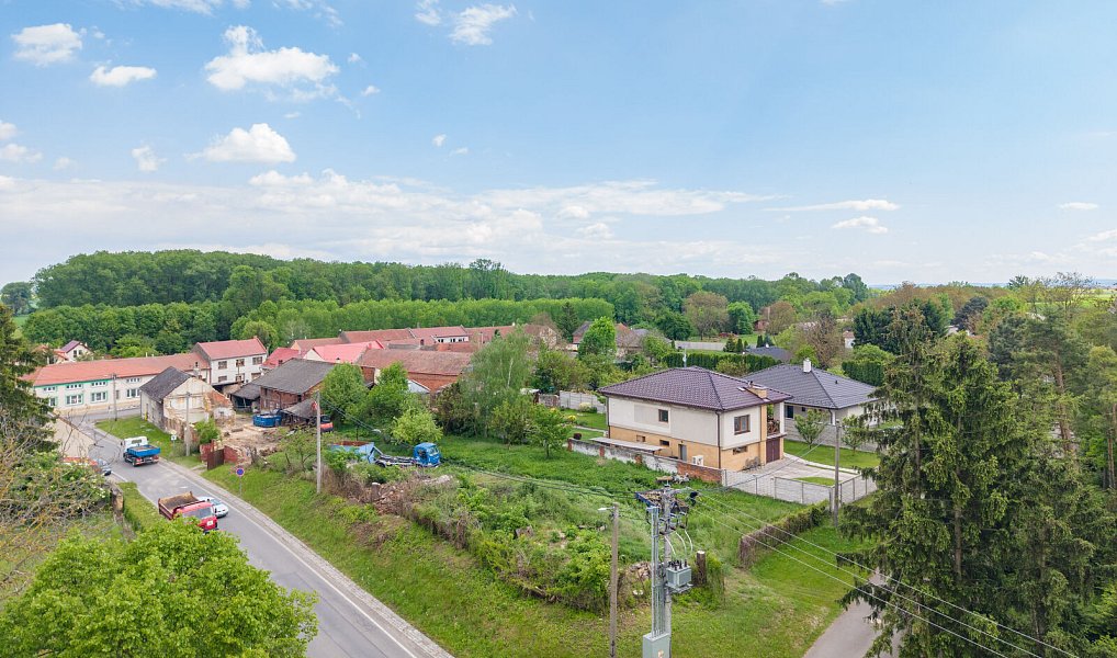 Prodej stavebního pozemku 645 m², Biskupice – náhled fotky 3