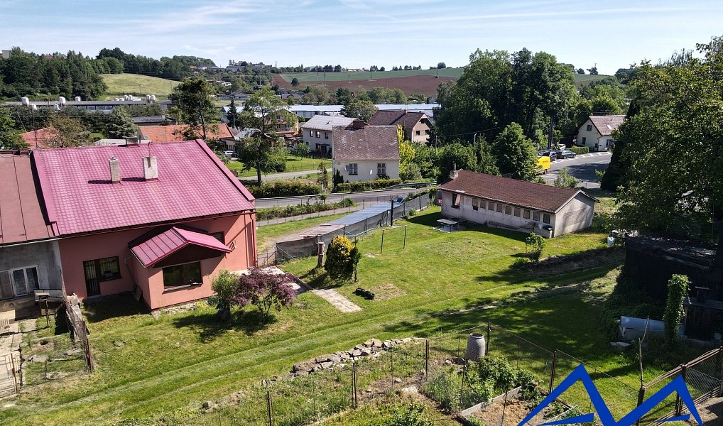 Prodej domu 242 m² s pozemkem 691 m², Bílovec – náhled fotky 2