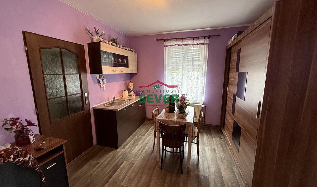 Prodej domu 200 m² s pozemkem 318 m², Jirkov – náhled fotky 8