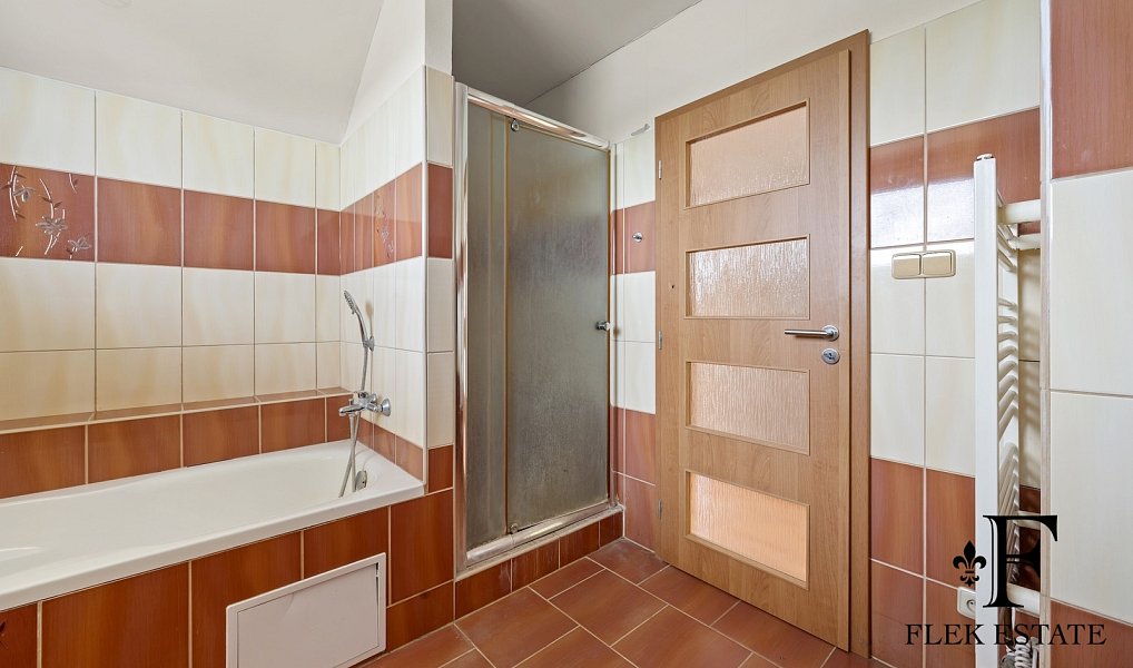 Prodej domu 180 m² s pozemkem 1 666 m², Tisová – náhled fotky 20