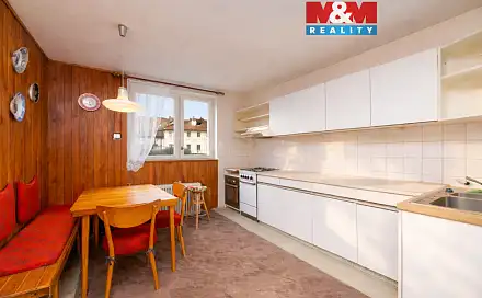 Prodej bytu 3+1 73 m², Jiráskova, Hronov, okres Náchod