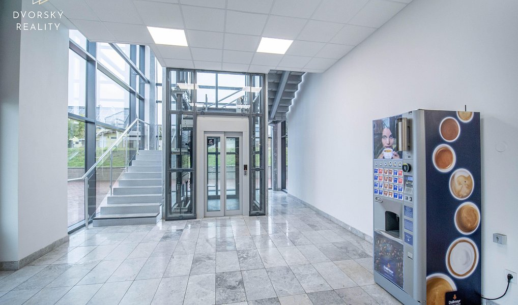 Prodej obchodních prostor 4 857 m², Mladá Boleslav – náhled fotky 2