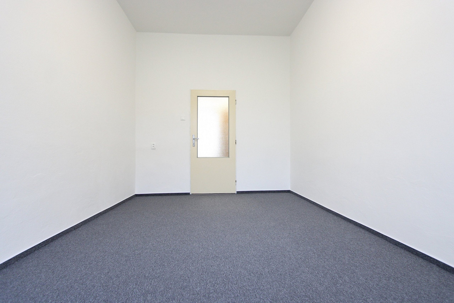 Pronájem bytu 2+kk 36 m² – fotografie 4