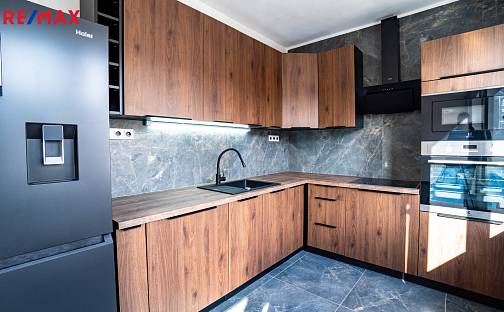 Prodej bytu 2+1 49 m², Duchcovská, Teplice - Řetenice